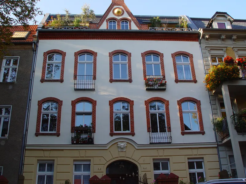 Charmante helle 2-Zimmer-Altbauwohnung — photo 1